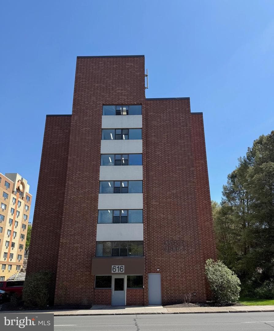616 E College Avenue #401, State College