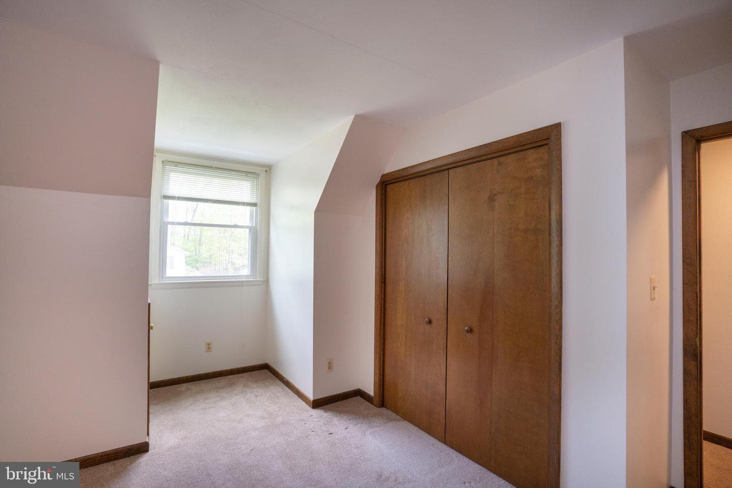 424 Canterbury Drive photo 31