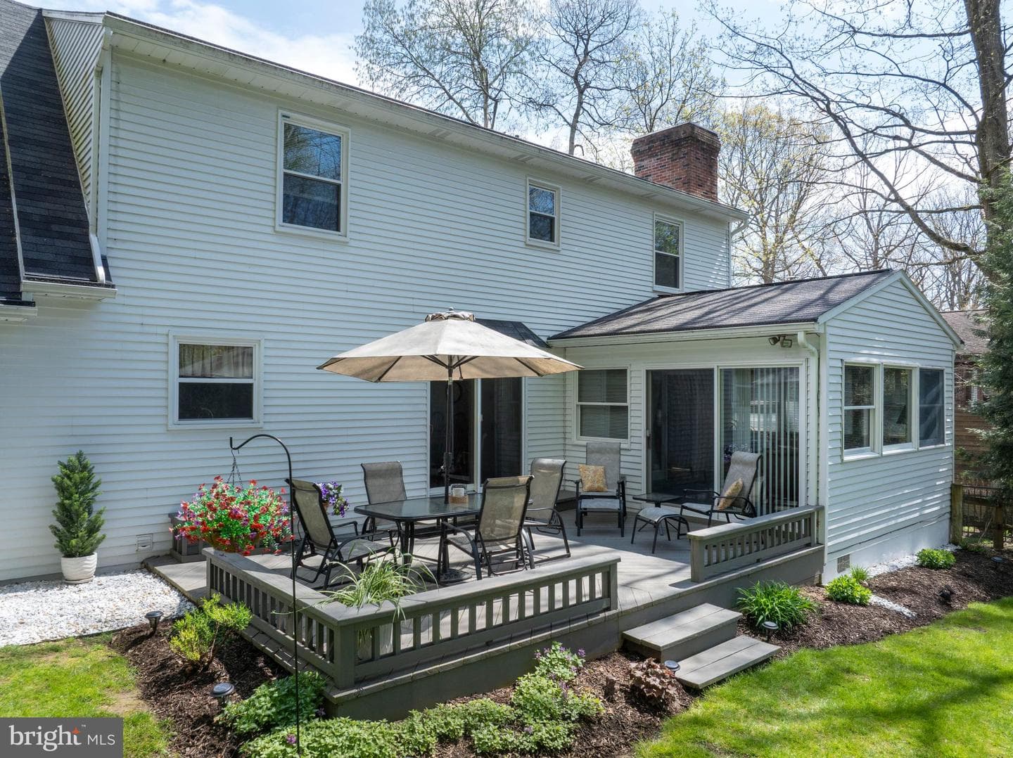 424 Canterbury Drive photo 5