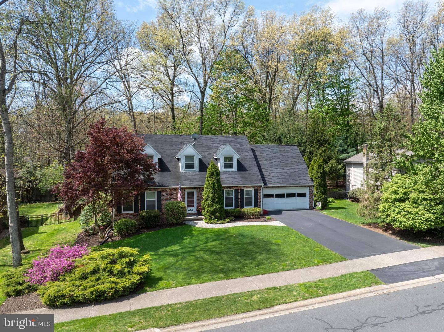 424 Canterbury Drive photo 8