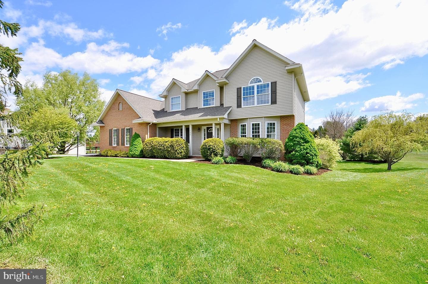 136 Ashford Manor Drive, Centre Hall