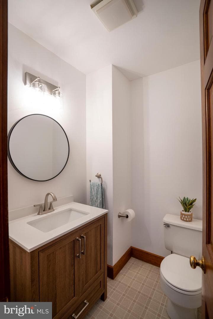 215 Woodpecker Lane photo 36