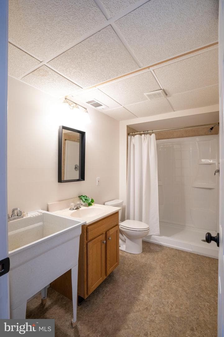 144 Steeplechase Drive photo 37