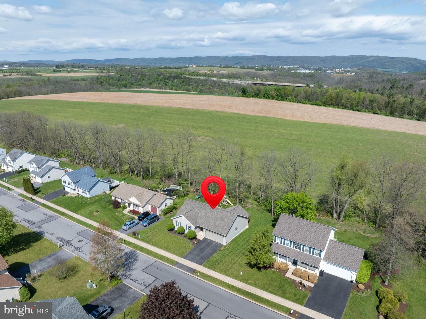 144 Steeplechase Drive photo 47