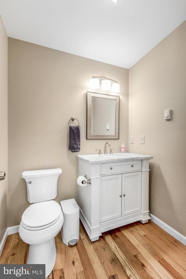 655 Belmont Circle photo 20