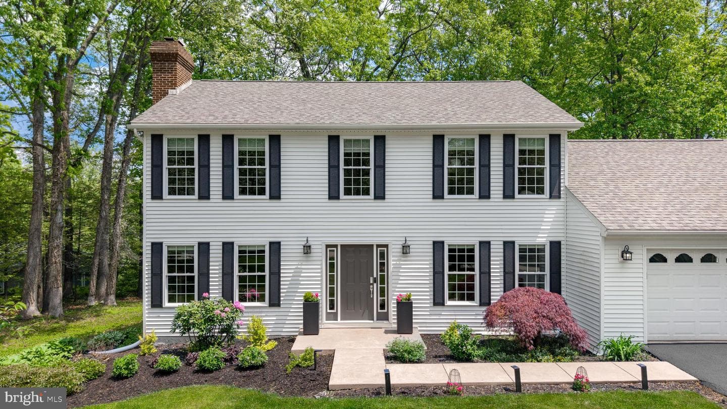 655 Belmont Circle photo 4