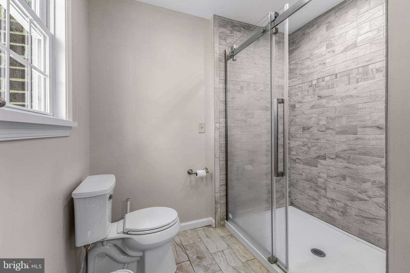 655 Belmont Circle photo 40