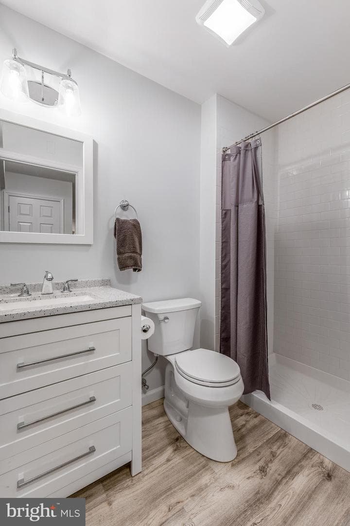 655 Belmont Circle photo 49