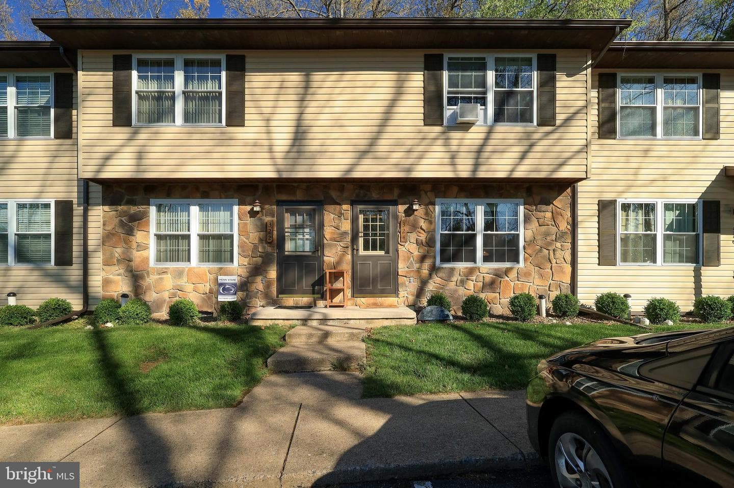 324 Amblewood Way photo 2
