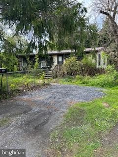 205 Adams Street photo 2