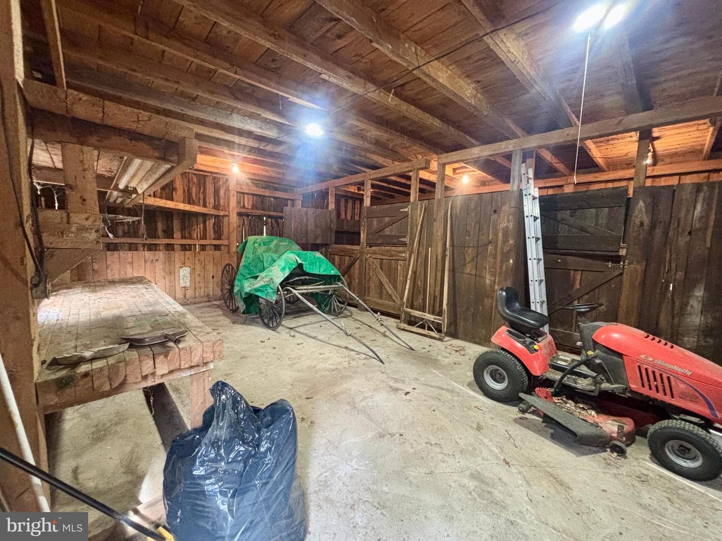 675 Elm Road photo 43