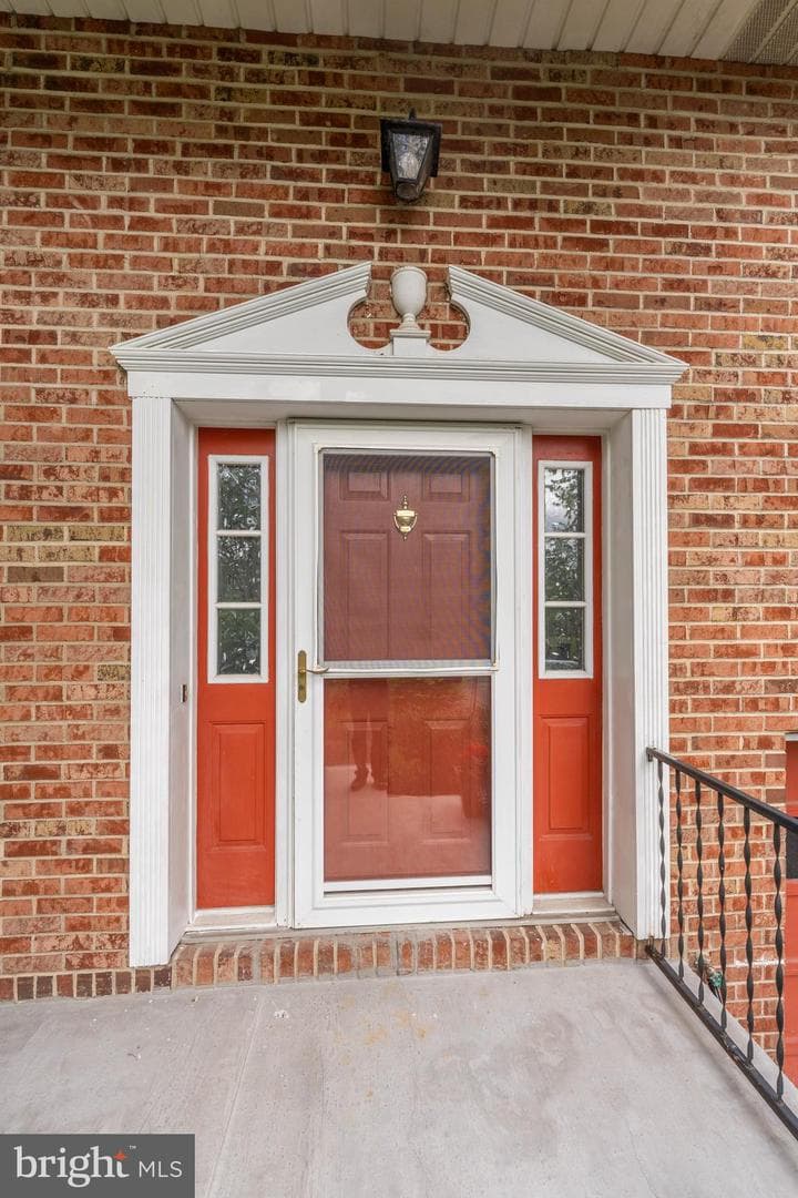 2056 Chelsea Lane photo 29