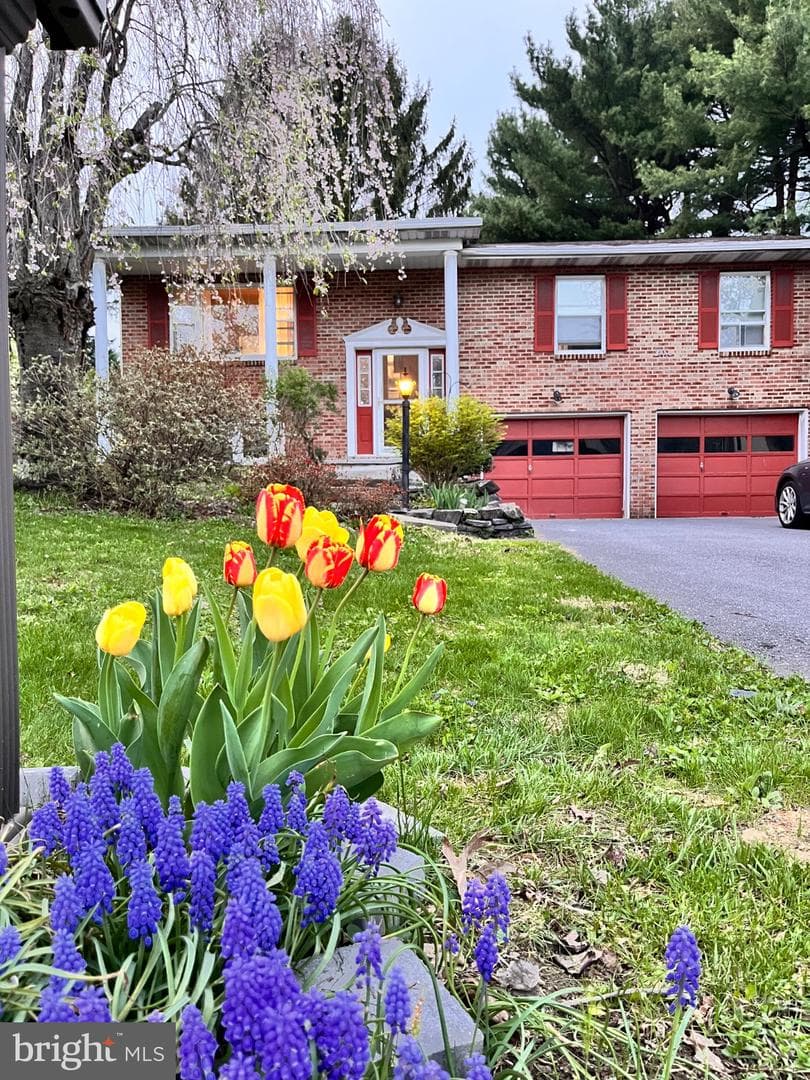 2056 Chelsea Lane photo 32