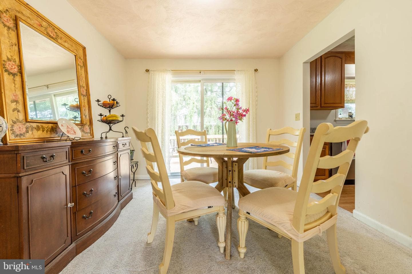 2056 Chelsea Lane photo 7