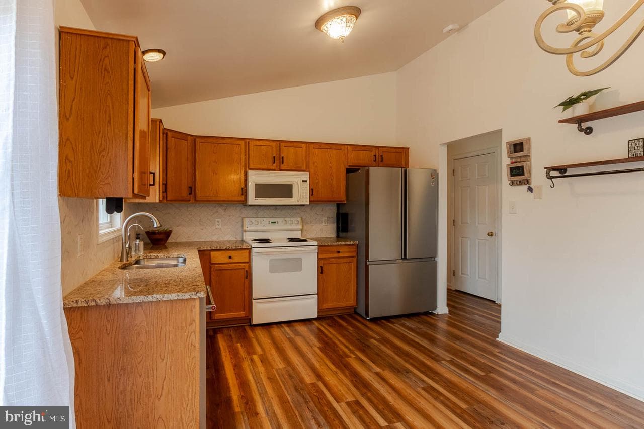 226 Meadow Lane photo 12
