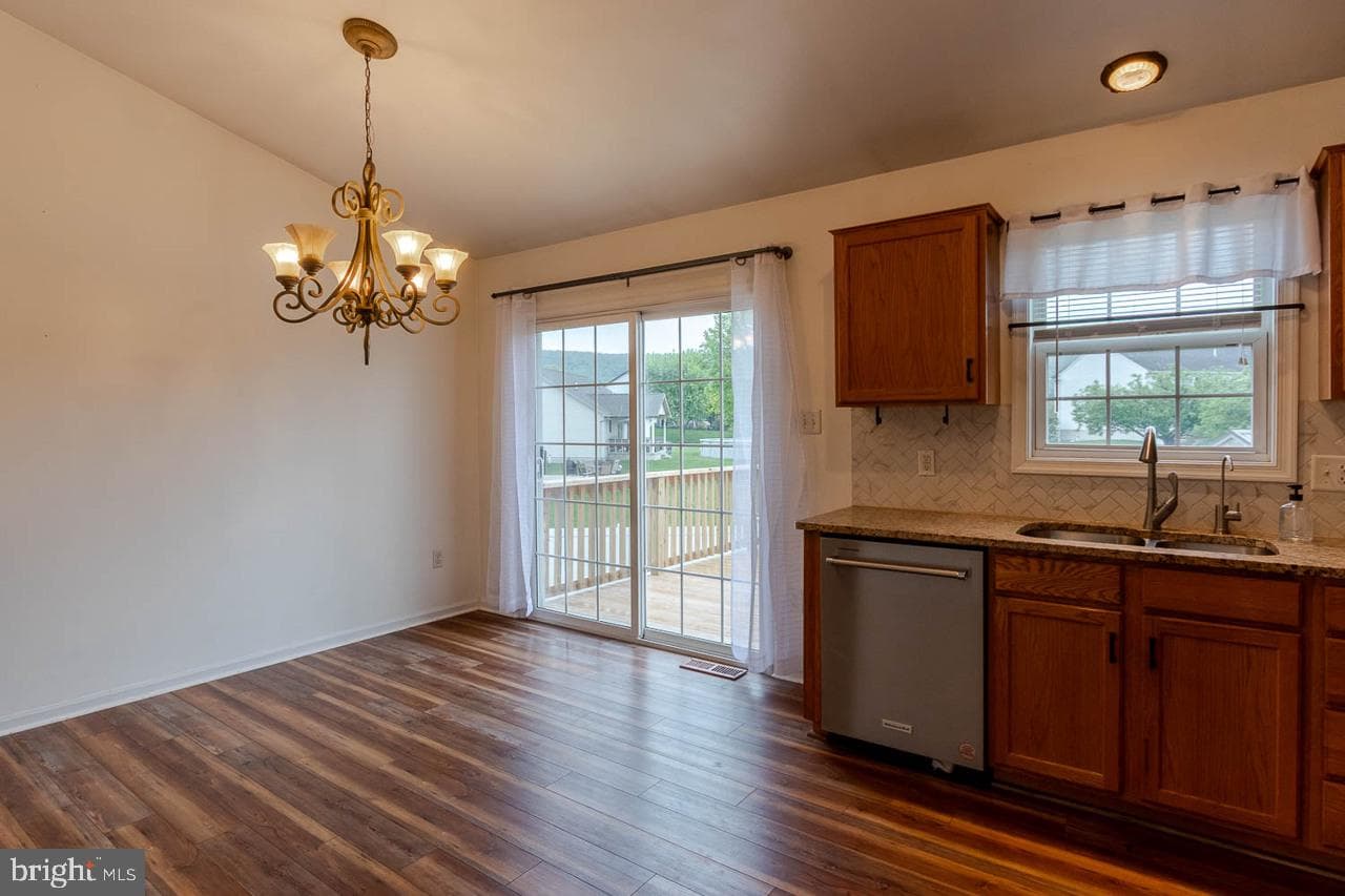 226 Meadow Lane photo 14