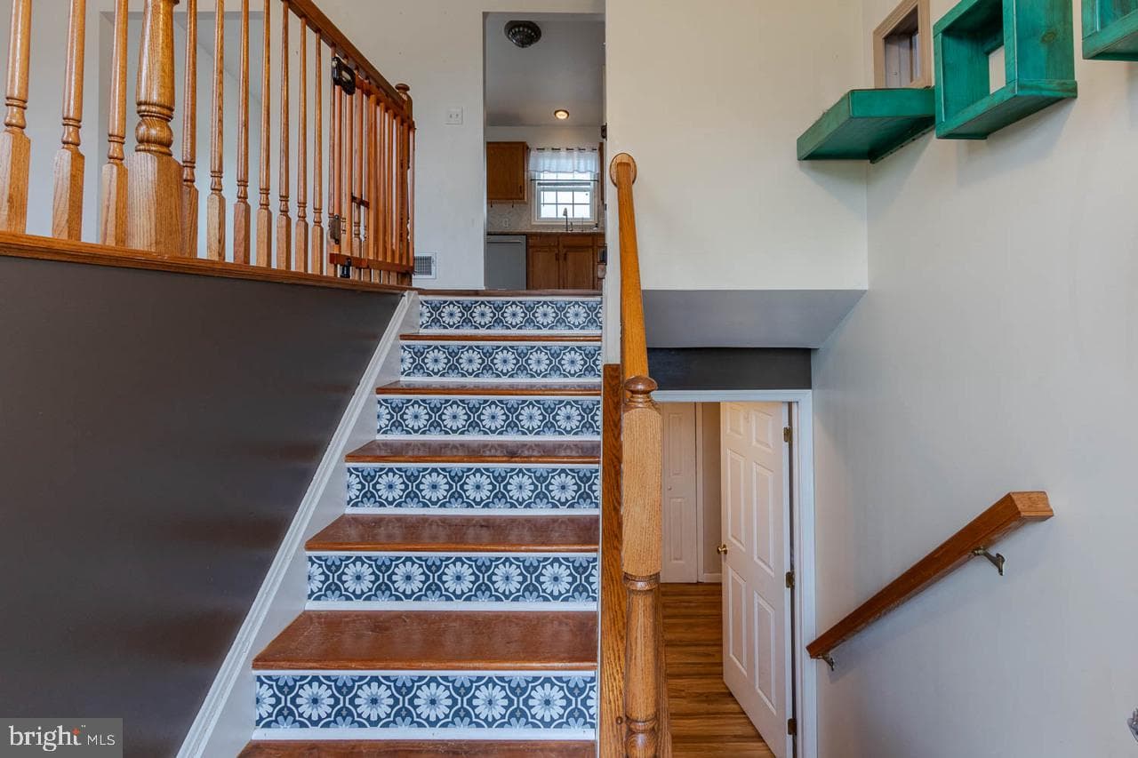 226 Meadow Lane photo 5