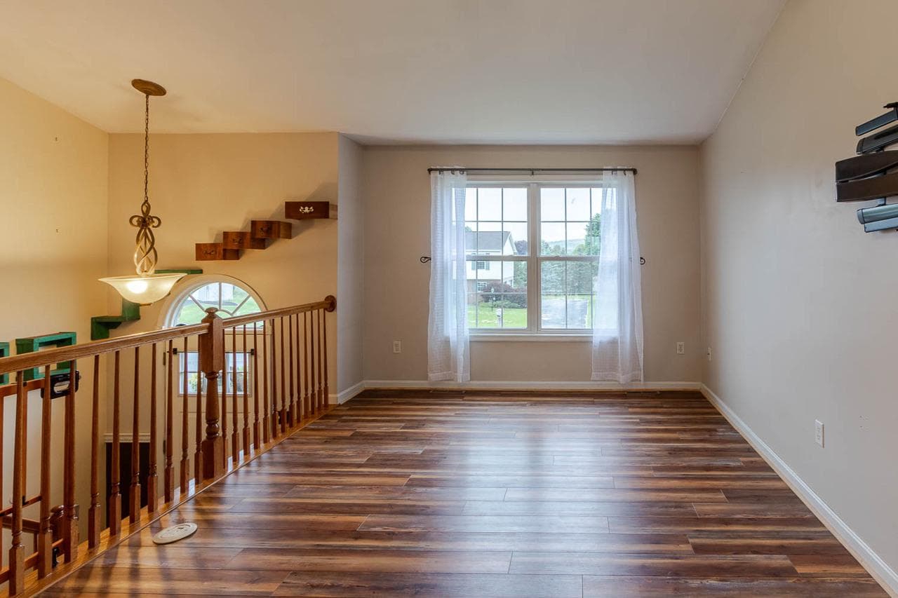 226 Meadow Lane photo 9