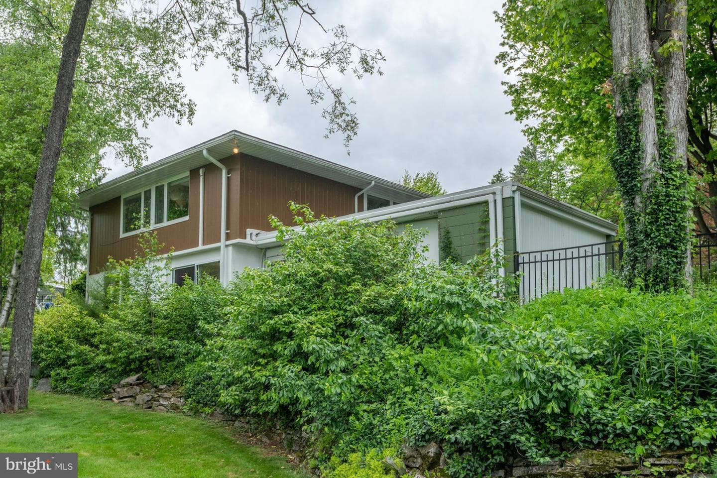 942 Robin Road photo 11