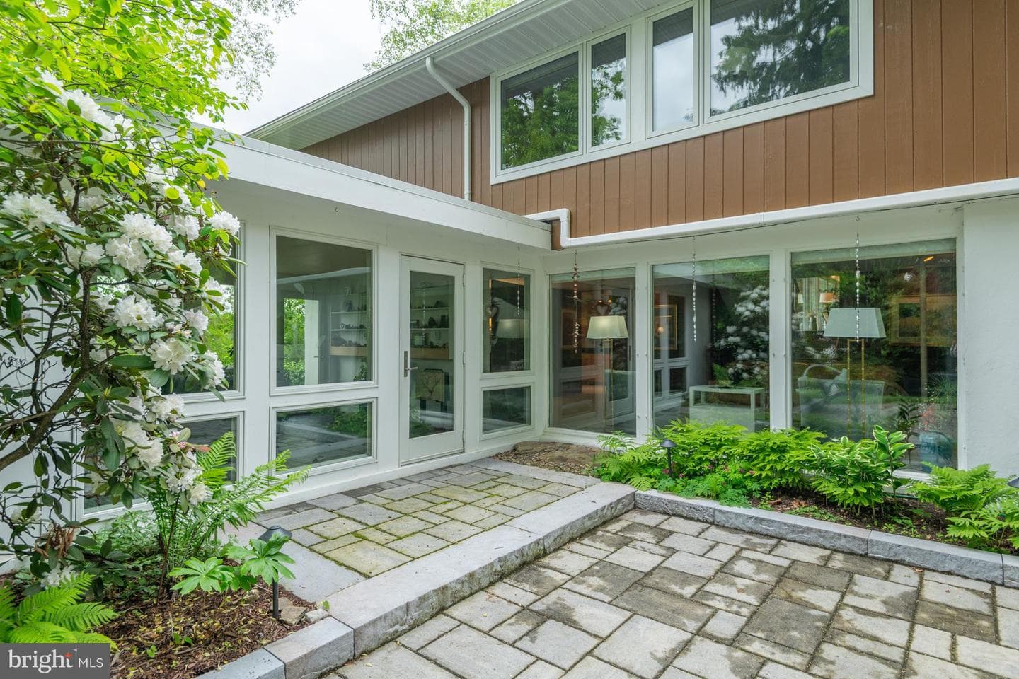 942 Robin Road photo 15