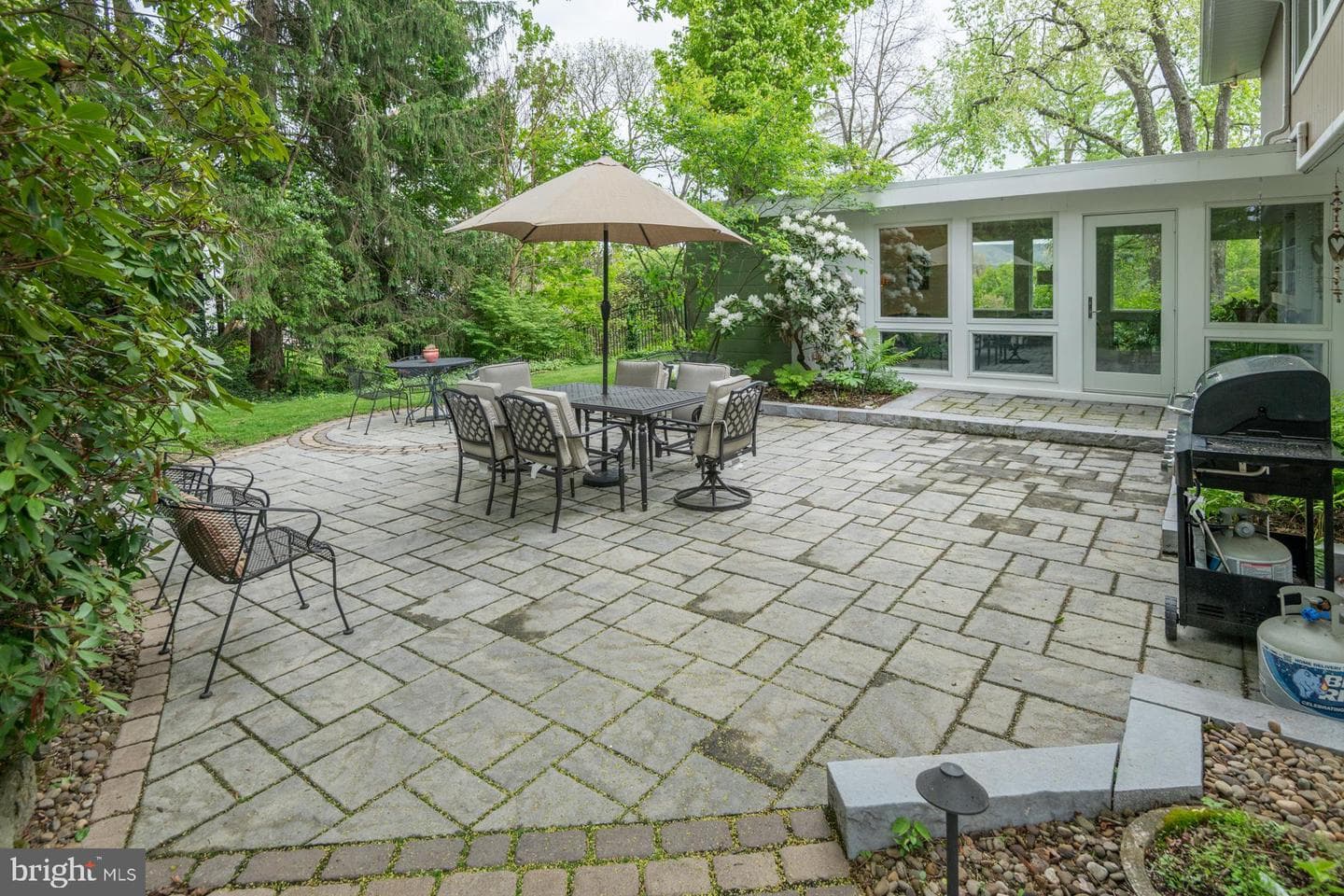 942 Robin Road photo 16