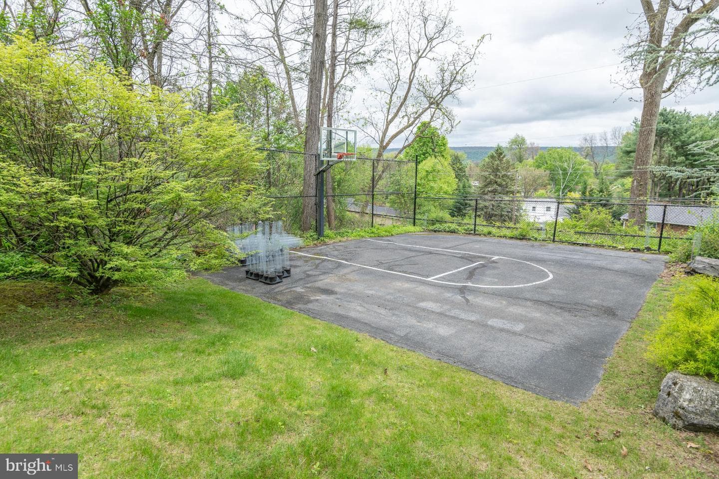 942 Robin Road photo 25