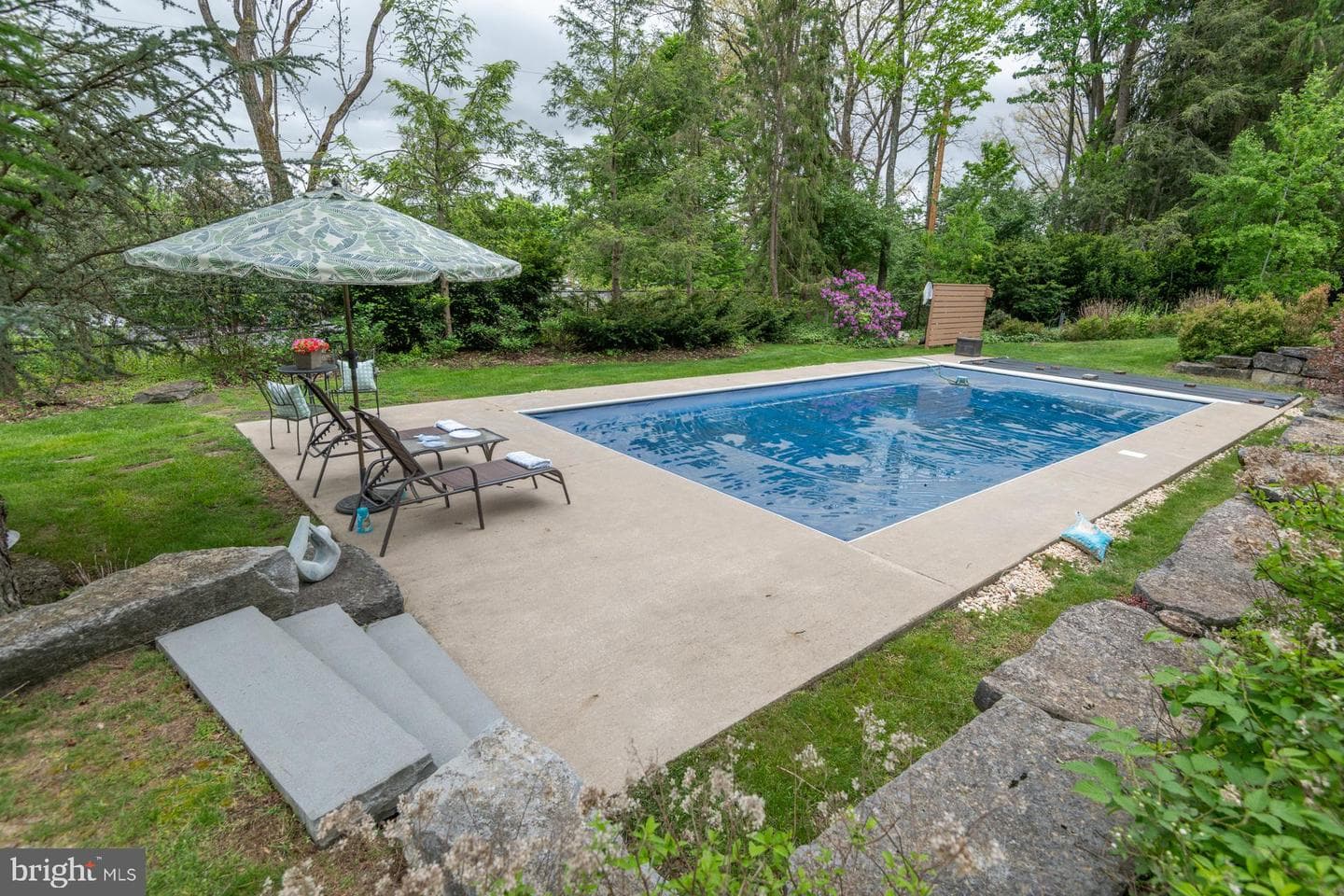 942 Robin Road photo 26