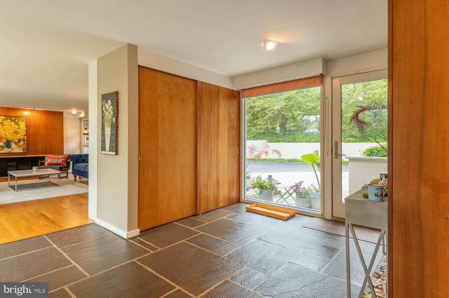 942 Robin Road photo 43