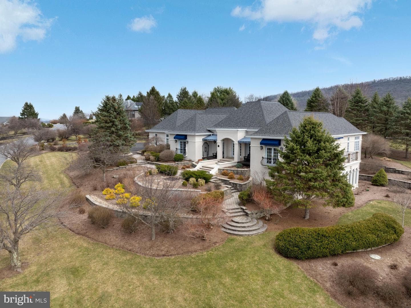 220 Mt Pleasant Drive photo 10