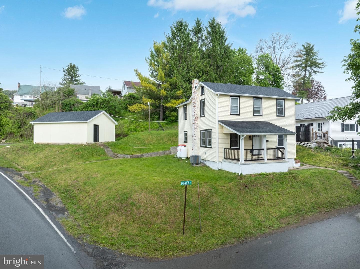 631 Fairview Street