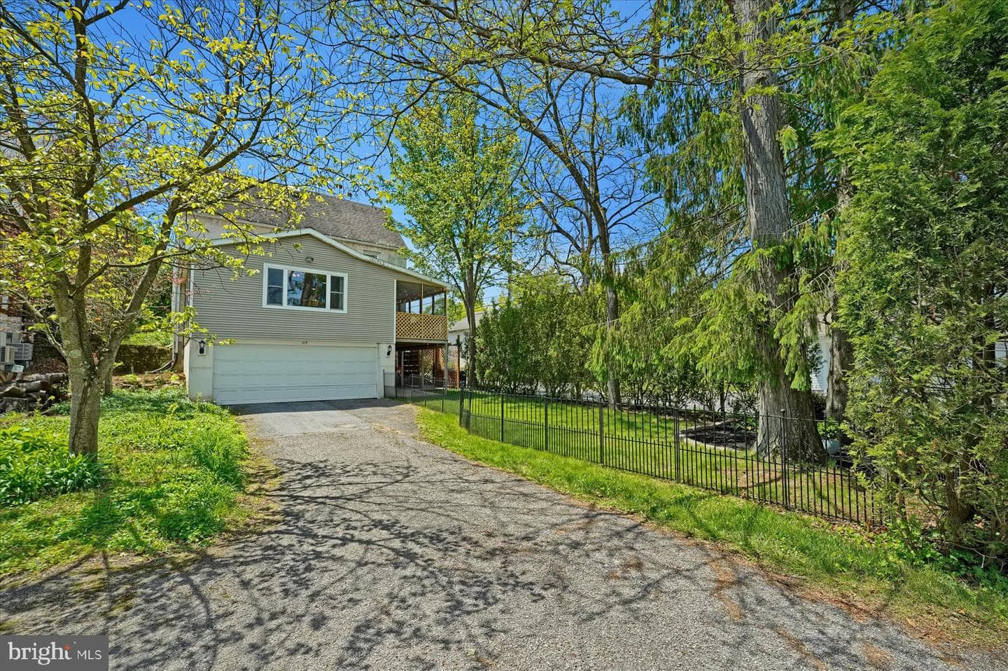 219 S Patterson Street photo 37