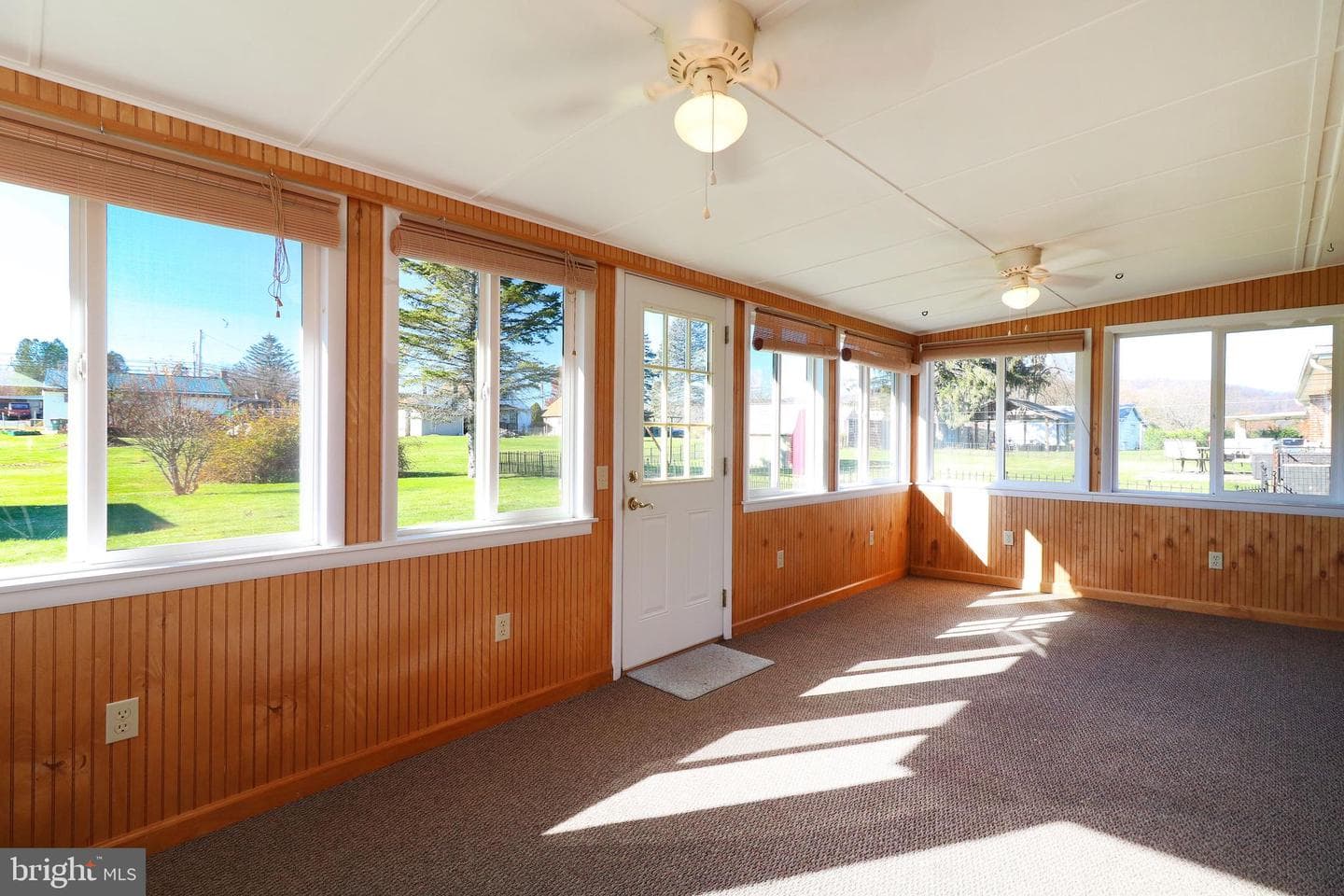 439 Shope Street photo 19
