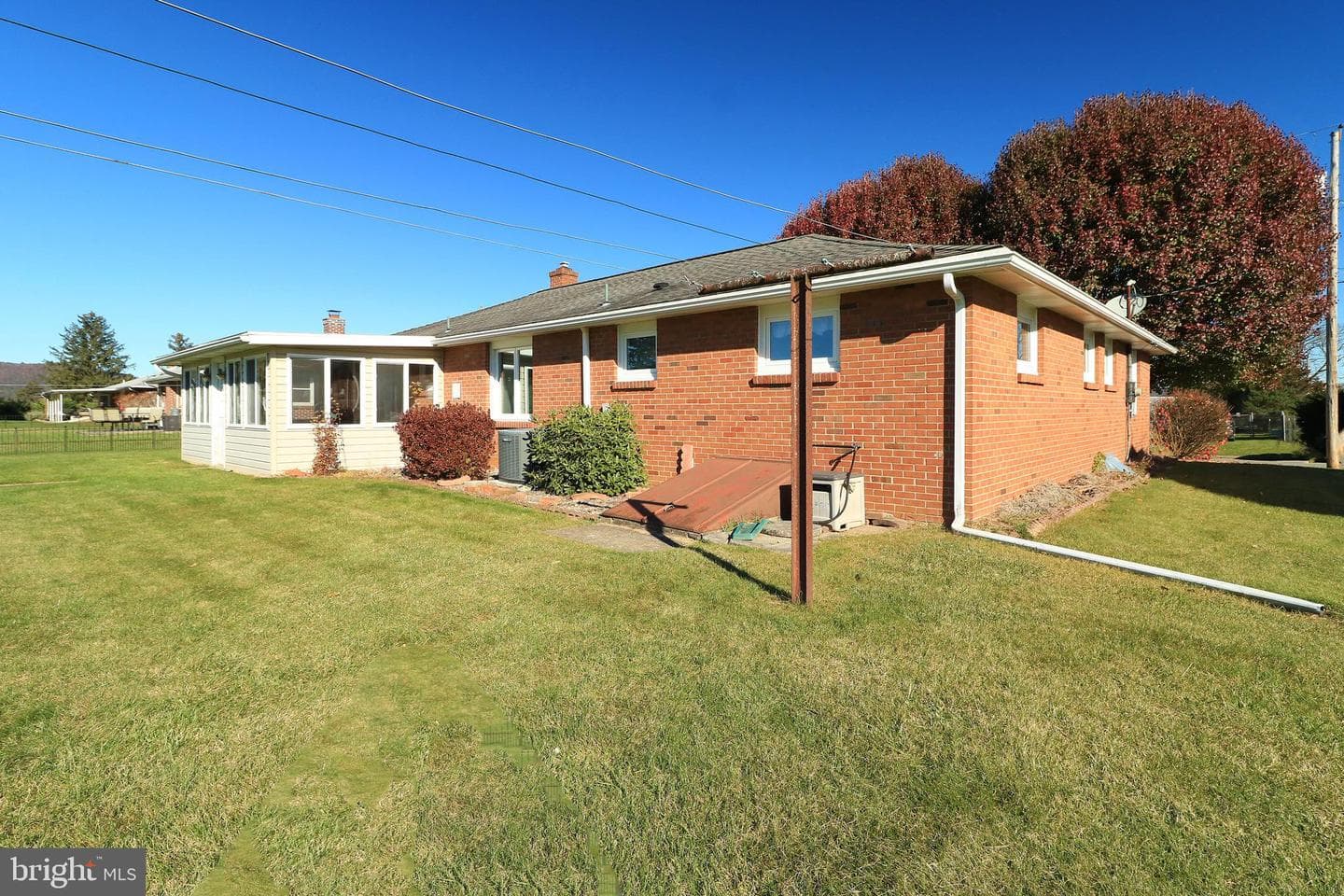 439 Shope Street photo 2