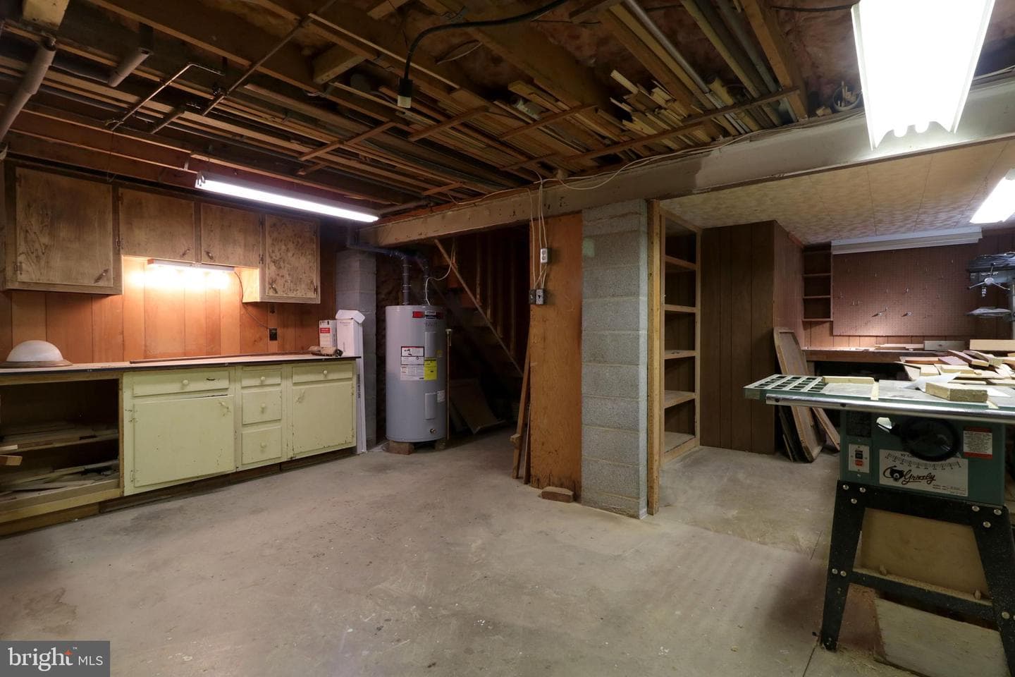439 Shope Street photo 24