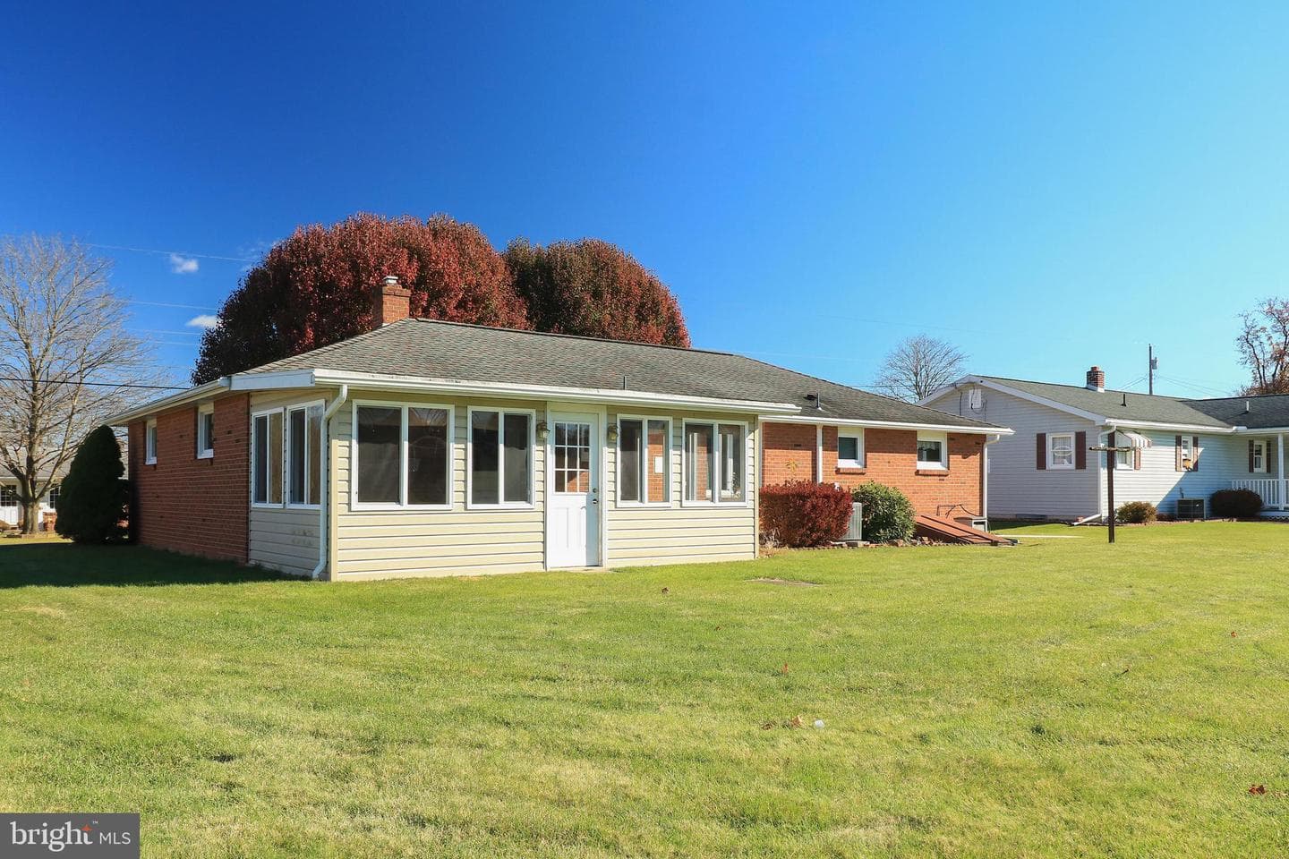 439 Shope Street photo 29