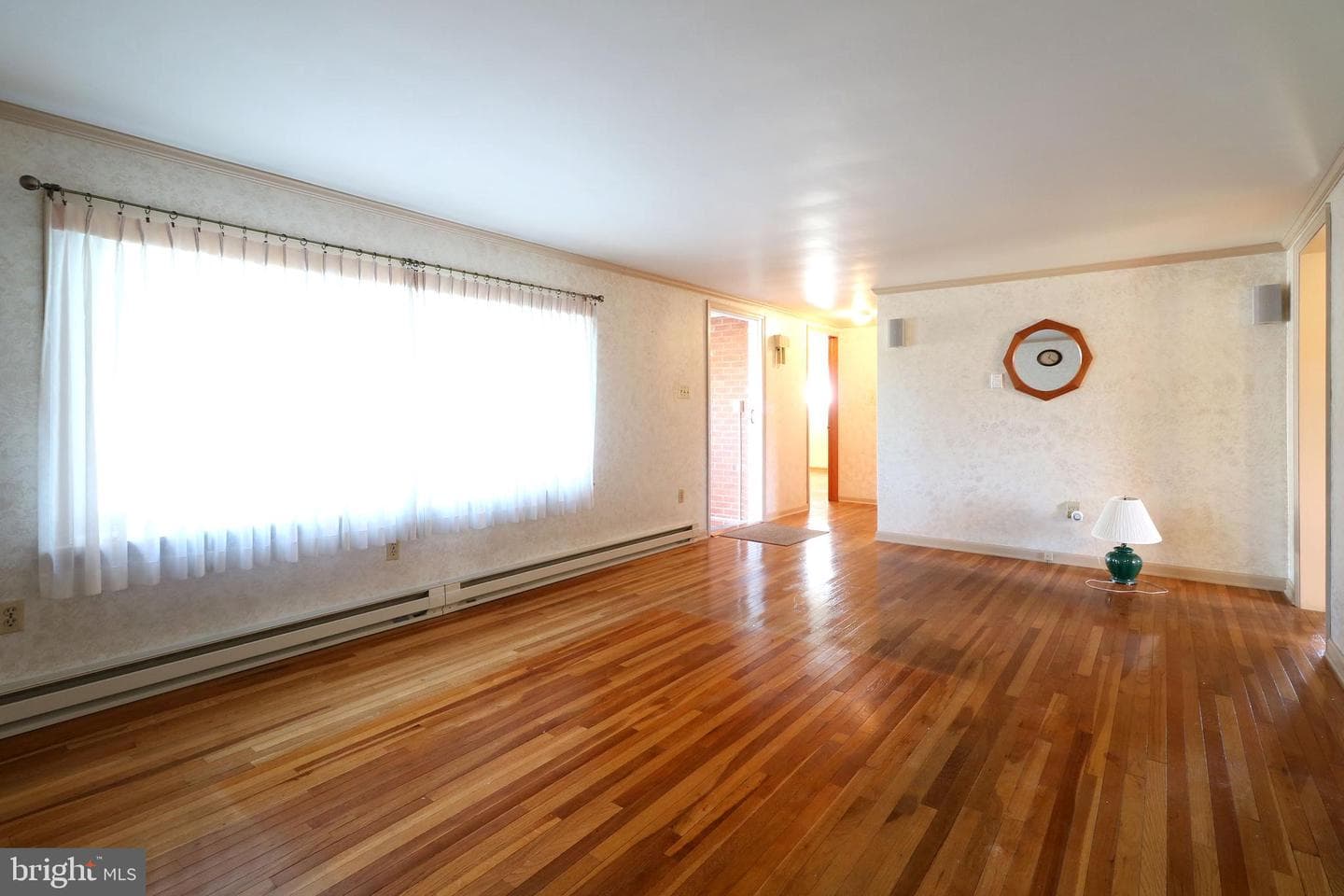 439 Shope Street photo 5