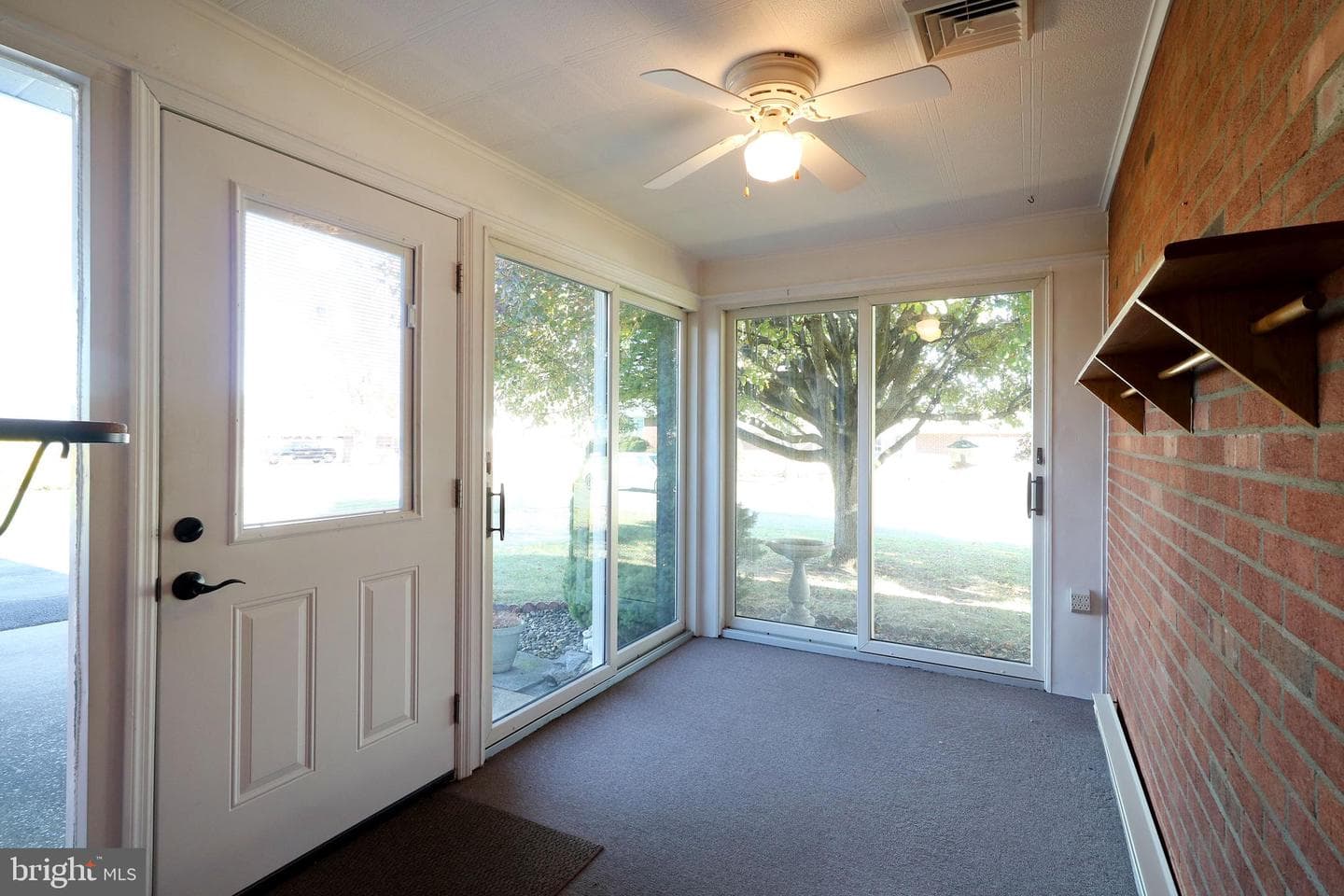439 Shope Street photo 7