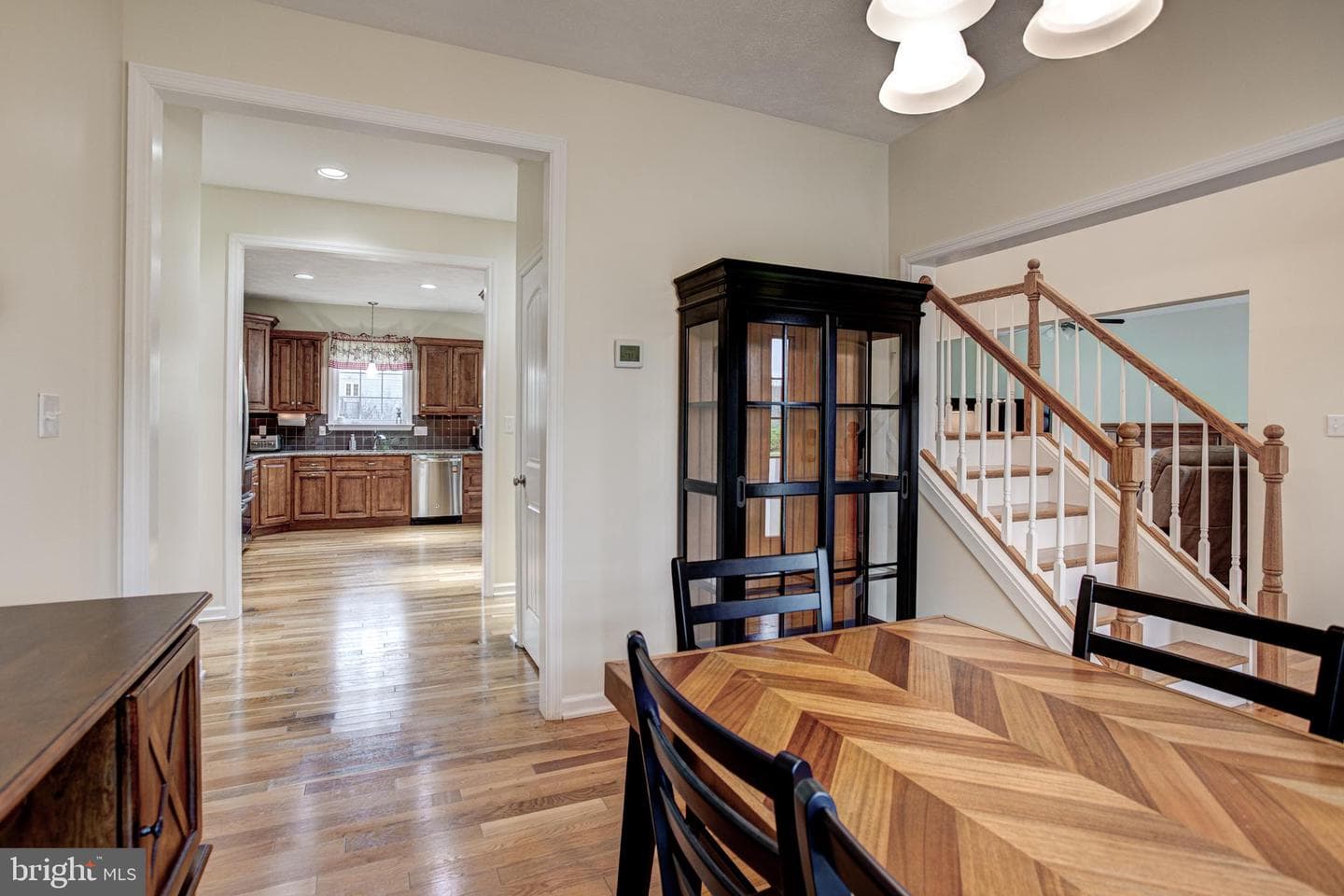 152 Aster Avenue photo 10