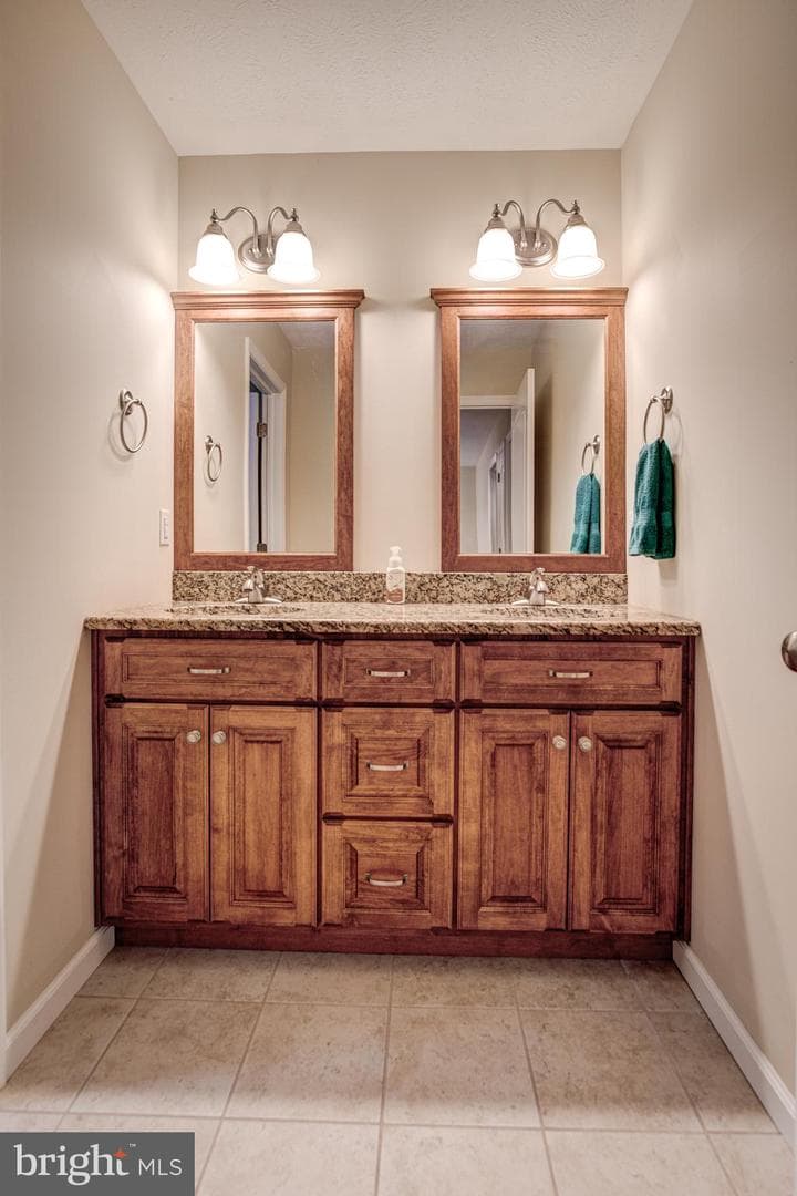 152 Aster Avenue photo 25