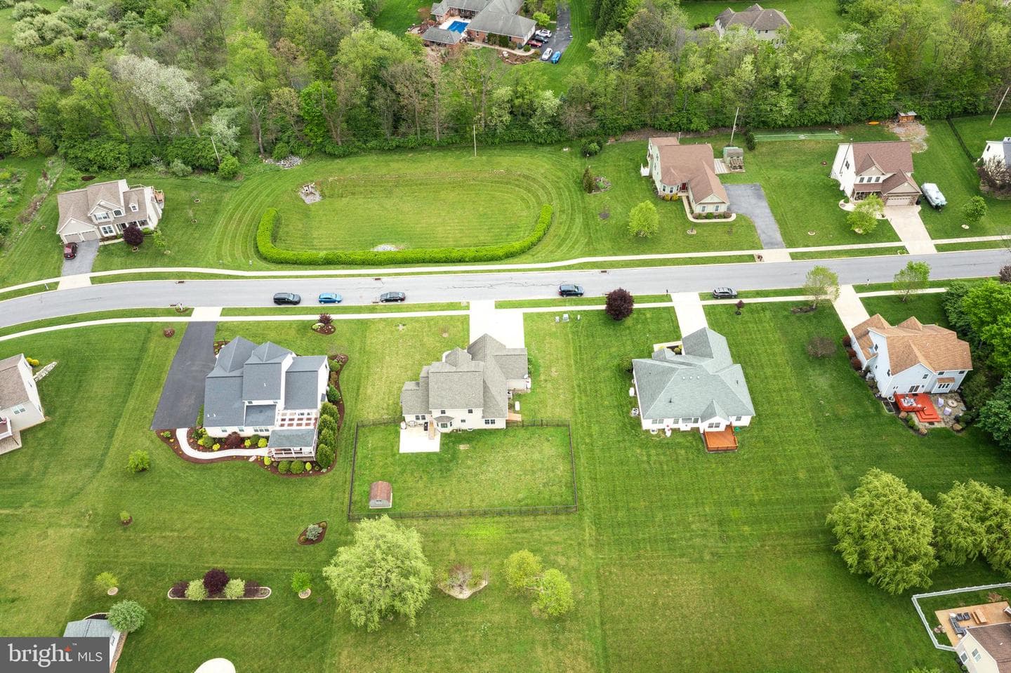 152 Aster Avenue photo 49