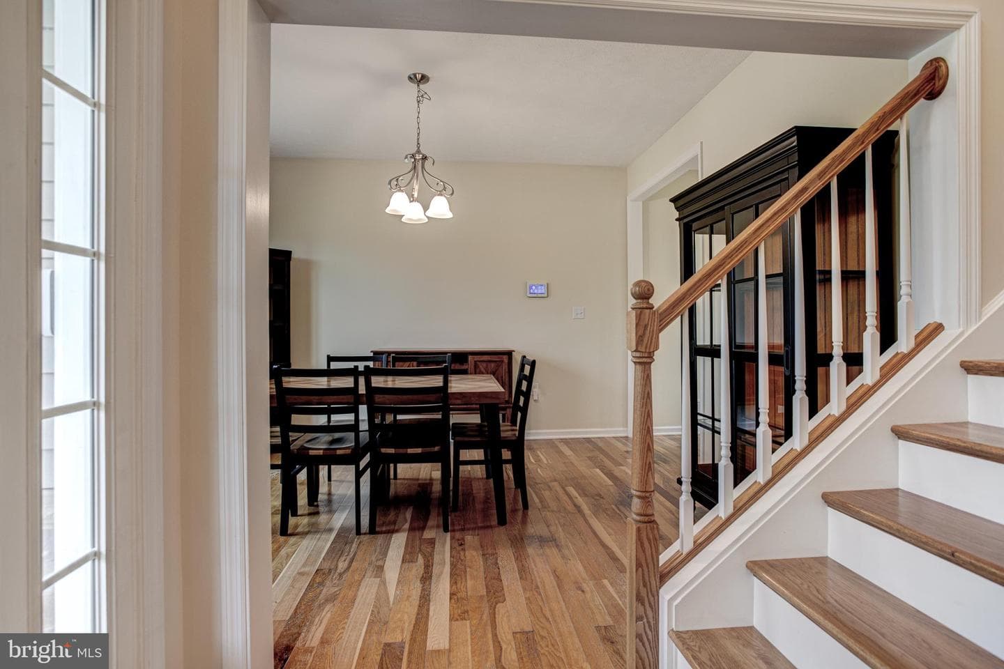 152 Aster Avenue photo 8