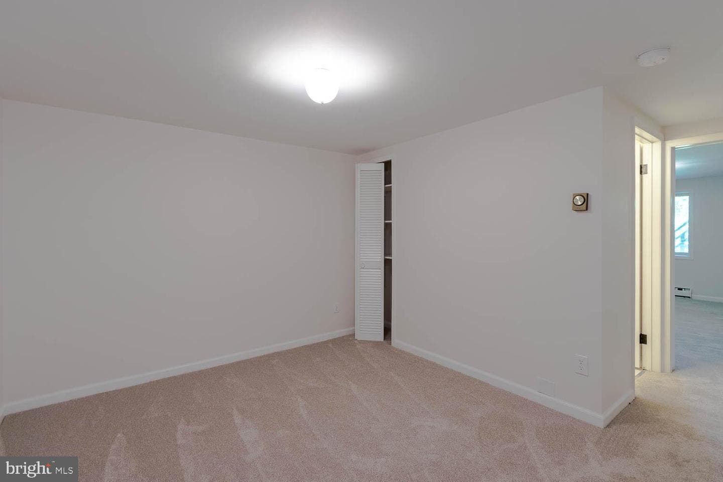 2092 Mary Ellen Lane photo 23