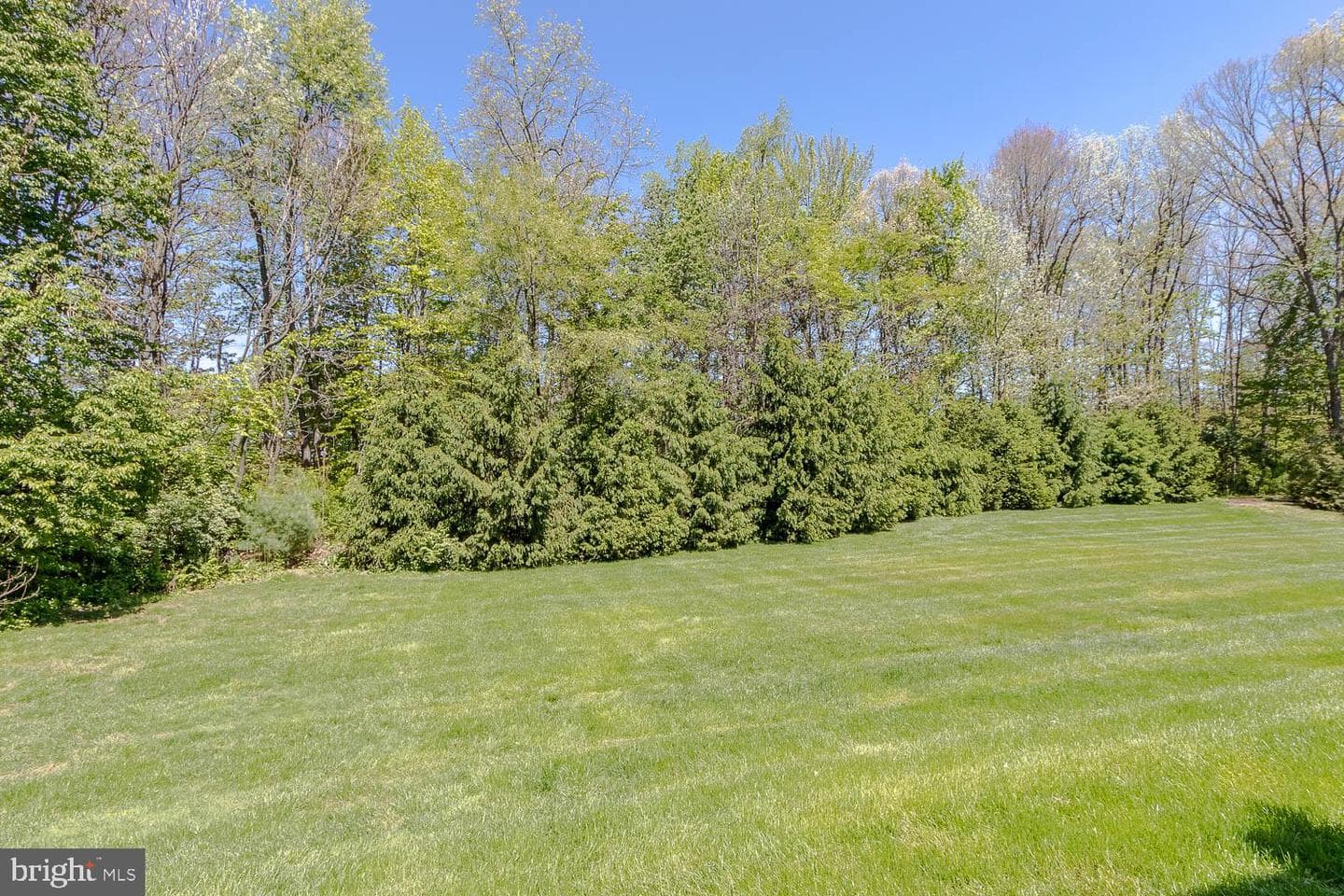 2092 Mary Ellen Lane photo 36