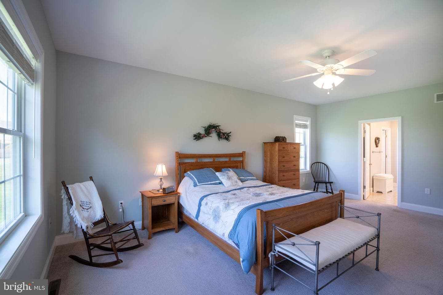 160 Aster Avenue photo 34