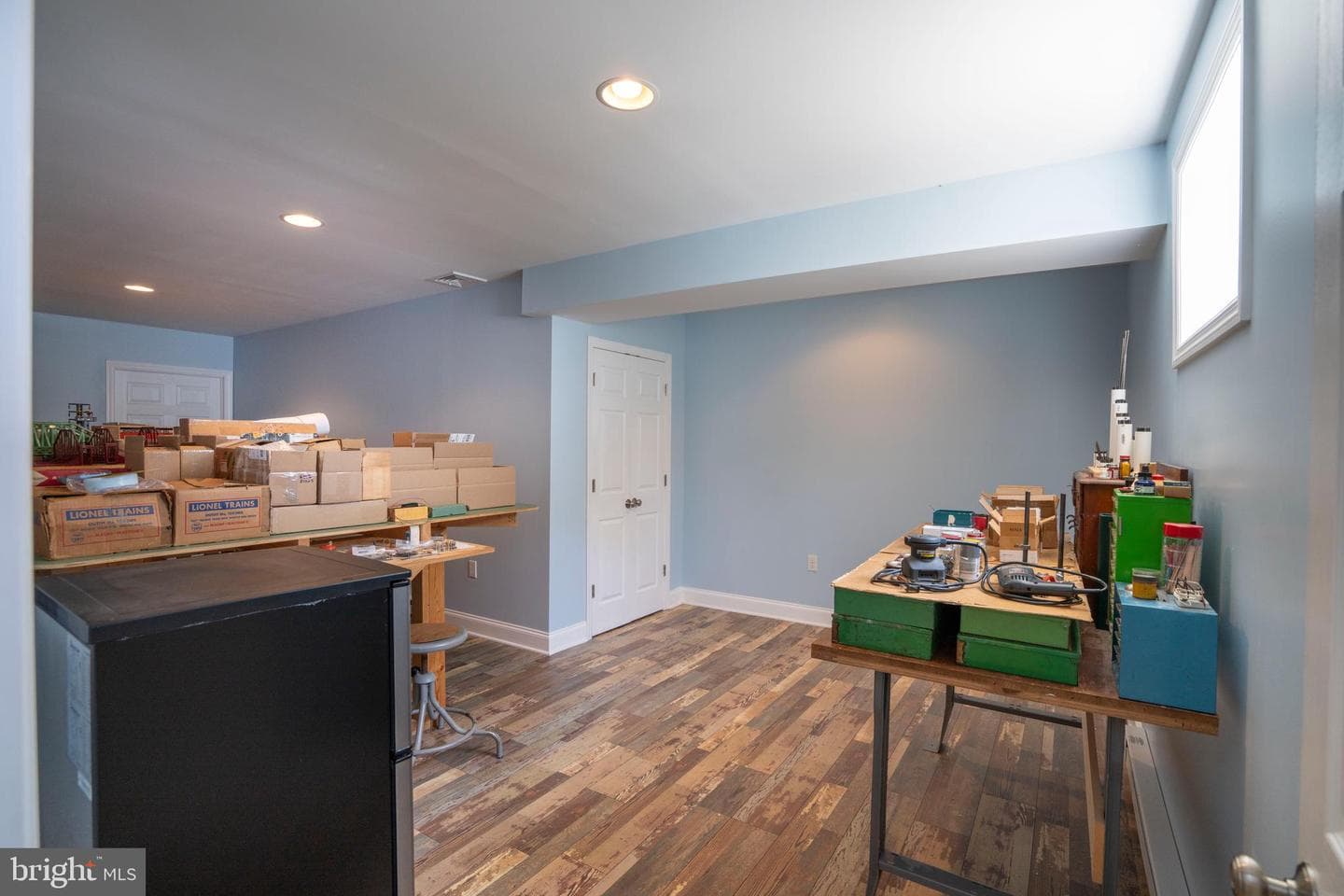 160 Aster Avenue photo 45