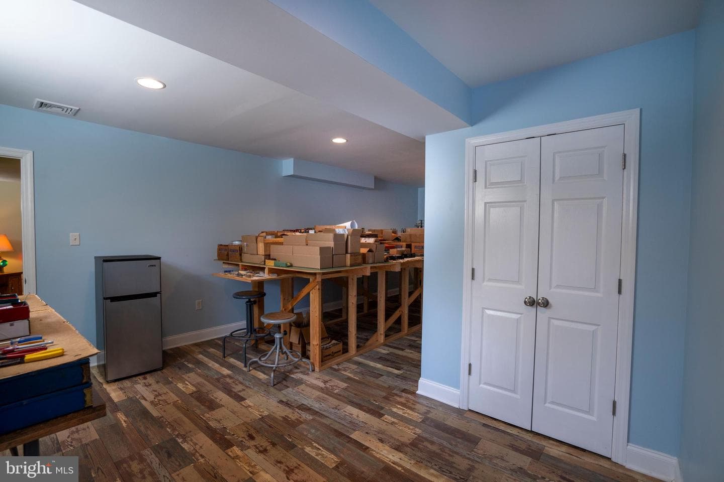 160 Aster Avenue photo 46