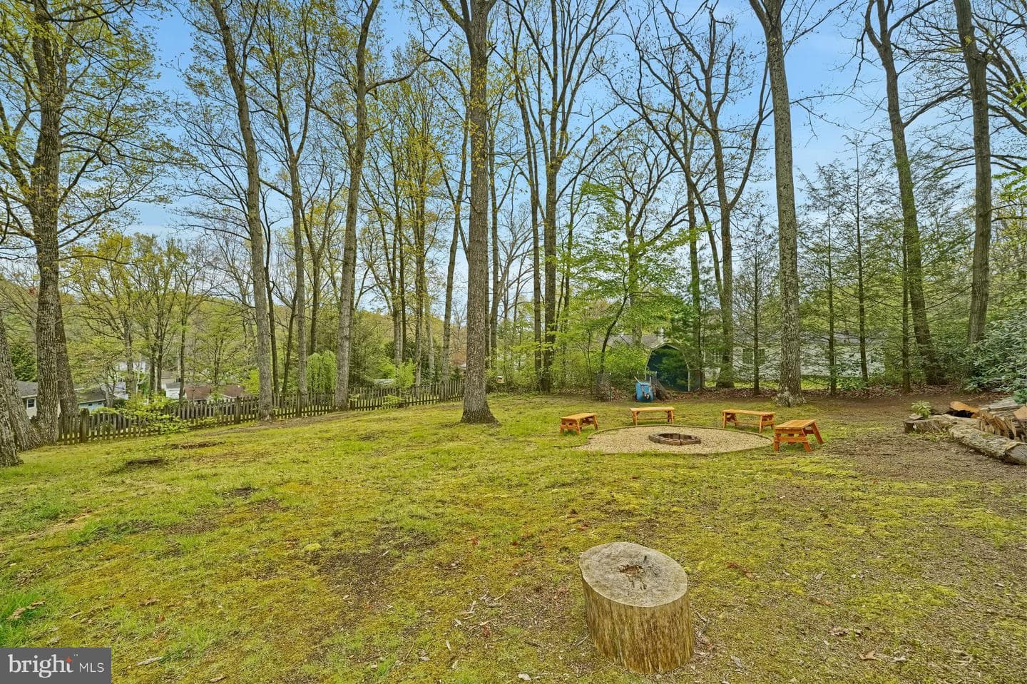 2107 N Oak Lane photo 28