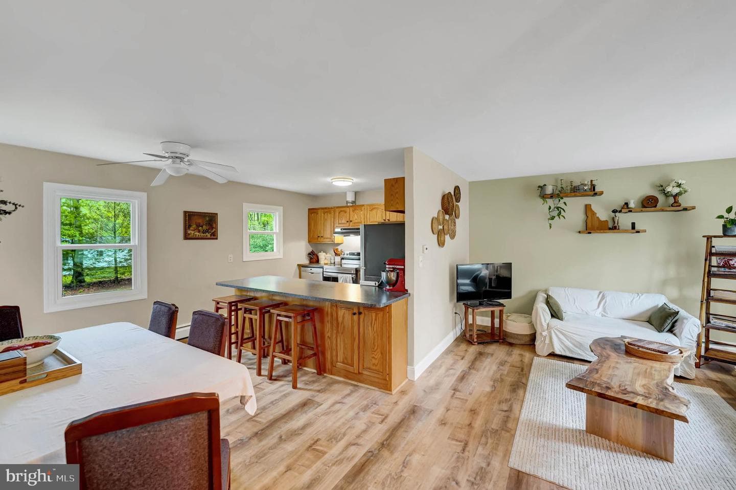 2107 N Oak Lane photo 4