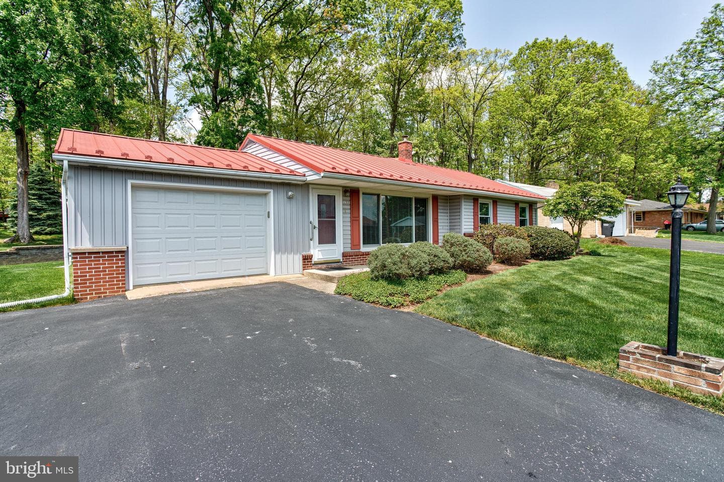 153 W Clearview Avenue photo 3