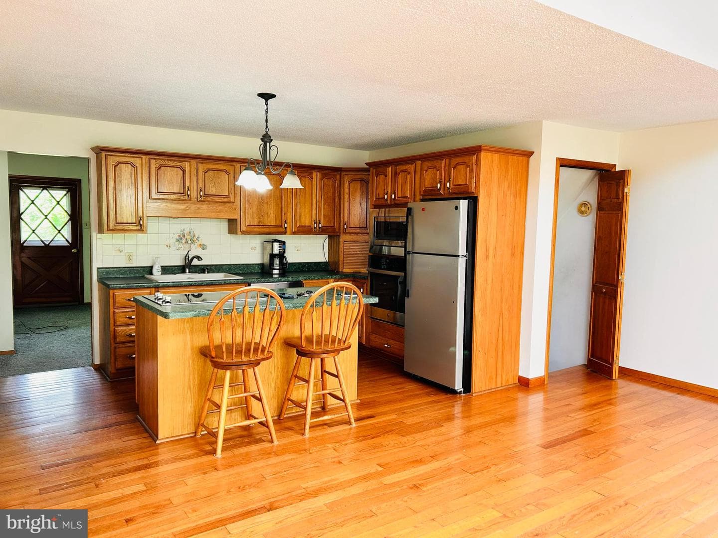 215 Brown Avenue photo 28